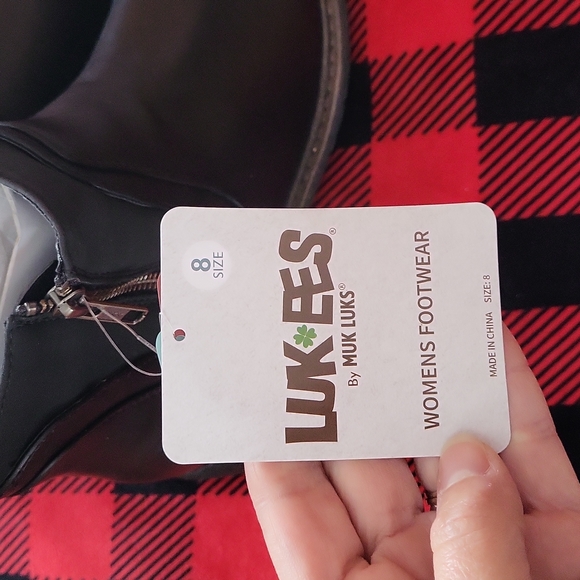 Muk Luks size 8 - Picture 5 of 6